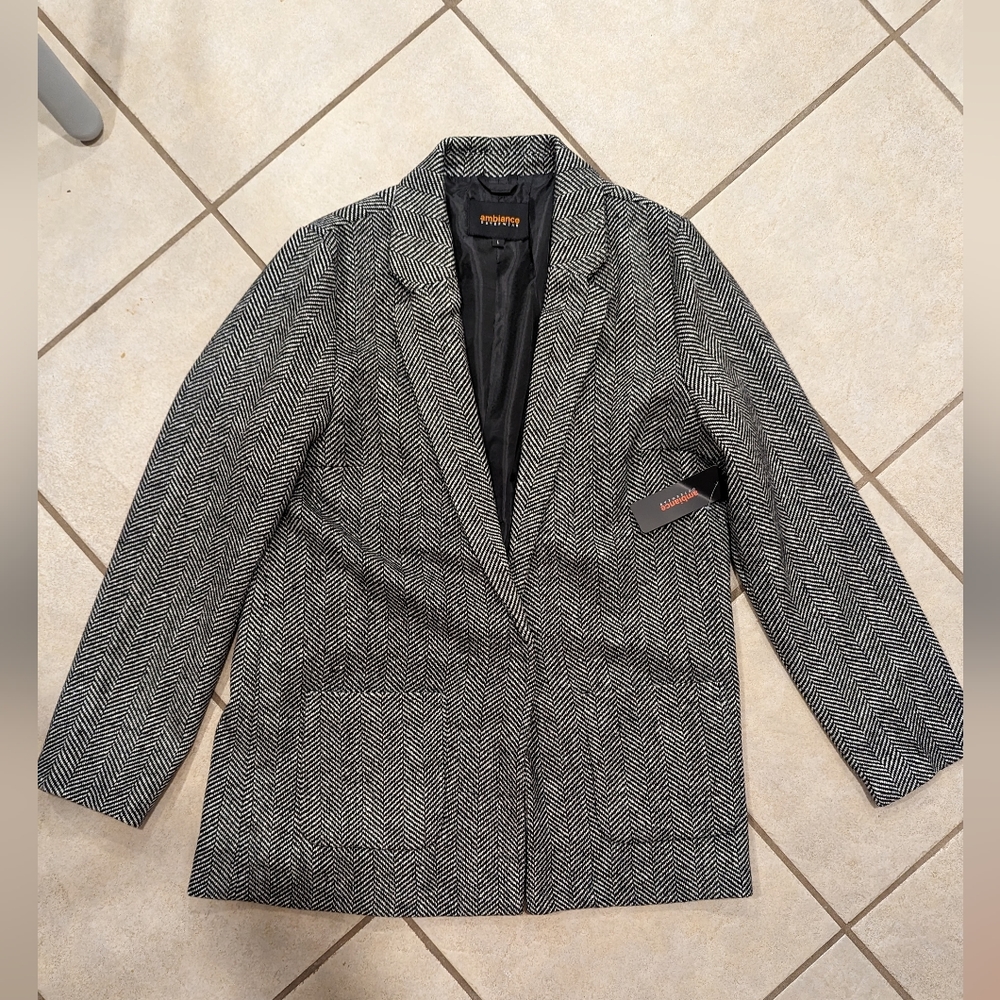 Blazer and white blazer